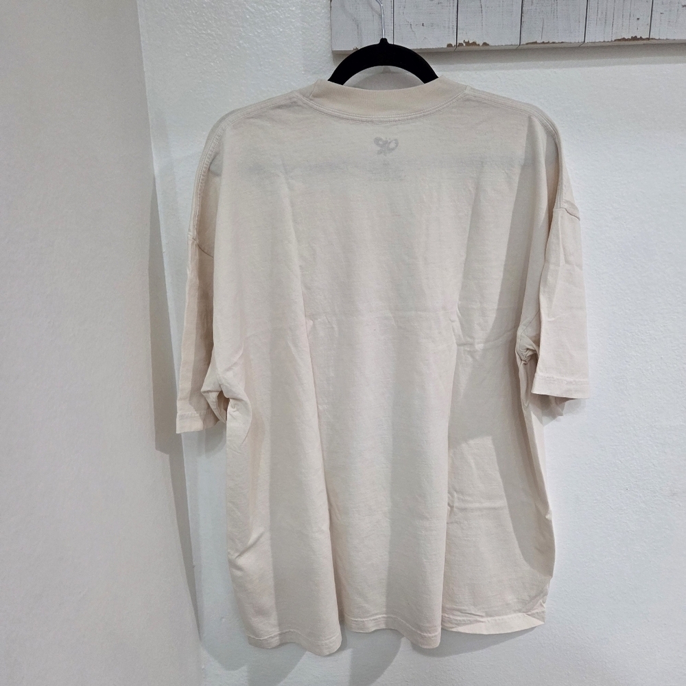 NWOT Olivia Rodrigo - Unisex Sour Airbrush T-Shirt - Picture 4 of 5